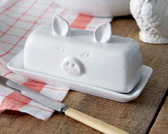 Country farmhouse white piglet butter dish

Give your dining table the playful abode that is in every farmhouse lover's dreams. Our piglet butter dish brings a modern farmhouse touch to the table. It is made of ceramic. Please wash before use.

Materials:
Ceramic

Dimensions:
3 3/4