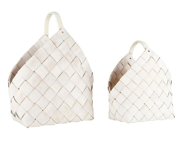 Pair of shabby nested wood fiber baskets