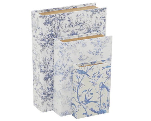 Blue toilet book box set

Offering both style and function, this white set of book-shaped boxes can elevate the visual aesthetic of any space, adding height to bookshelves and consoles. The book boxes are capable of nesting within each other. These are a great gift choice for an avid reader.

These book boxes are sold in sets of three, one of each size.