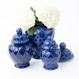 Navy blue textured ginger jar

Introducing this elegant ginger jar that is perfect for adding a touch of classic beauty to your interior design. This lovely jar features an intricate textured pattern and removable lid. It is ideal for enhancing any collection of home decor, no matter the theme. Use as a standalone piece, showing off a freshly picked bouquet of flowers or combine it with the matching small and extra-large jars for an even more spectacular effect.

Materials:
Dolomite