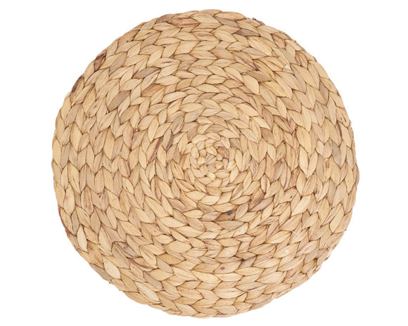 Round coastal farmhouse style jute placemat

Add casual farmhouse style to a kitchen table with these beautiful jute placemats. Each one is made using woven jute and features a natural finish. These placemats would be a great gift choice for a newlywed couple or new homeowner.

Materials:
Jute

Dimensions:
15