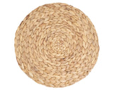 Round coastal farmhouse style jute placemat

Add casual farmhouse style to a kitchen table with these beautiful jute placemats. Each one is made using woven&nbsp;jute and features a natural finish. These placemats would be a great gift choice for a newlywed couple or new homeowner.

Materials:
Jute

Dimensions:
15" in diameter